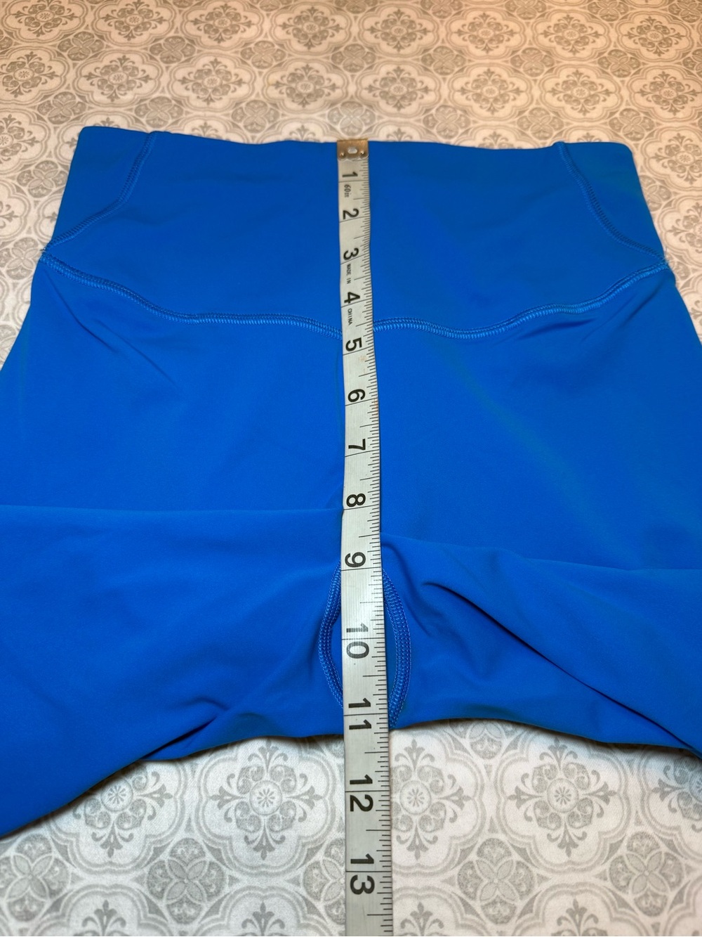 Lululemon Base Pace High-Rise Tight
28"' Poolside Size 4 - Picture 12 of 13